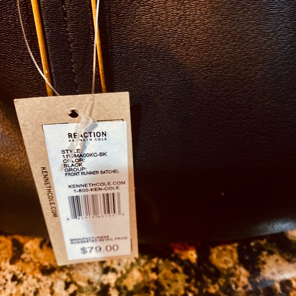 Kenneth Cole Reaction Gorgeous & Classy  hand bag. - Picture 5 of 16